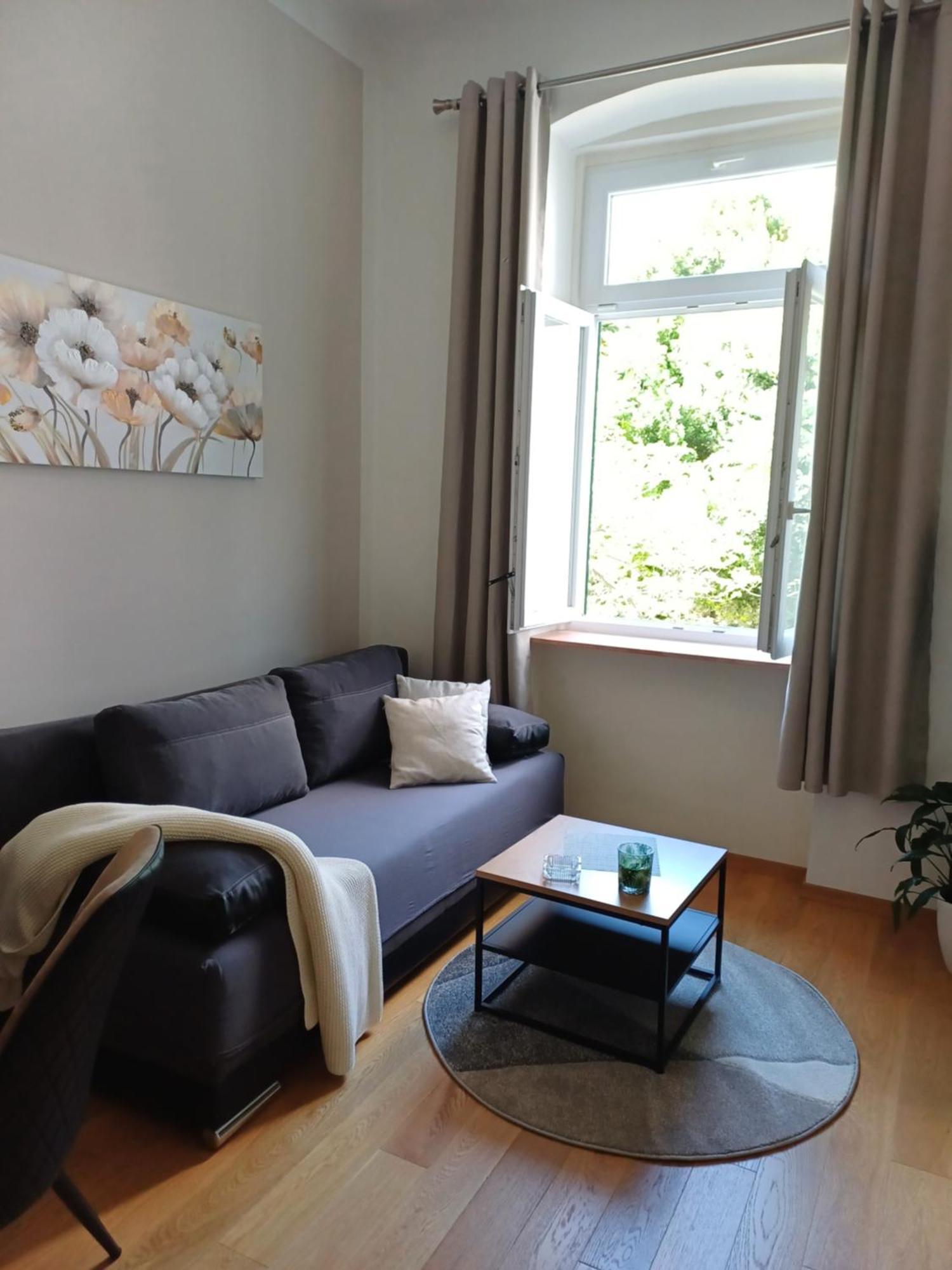 Apartment Zdenka - 100 M From The Beach Opatija Exterior foto
